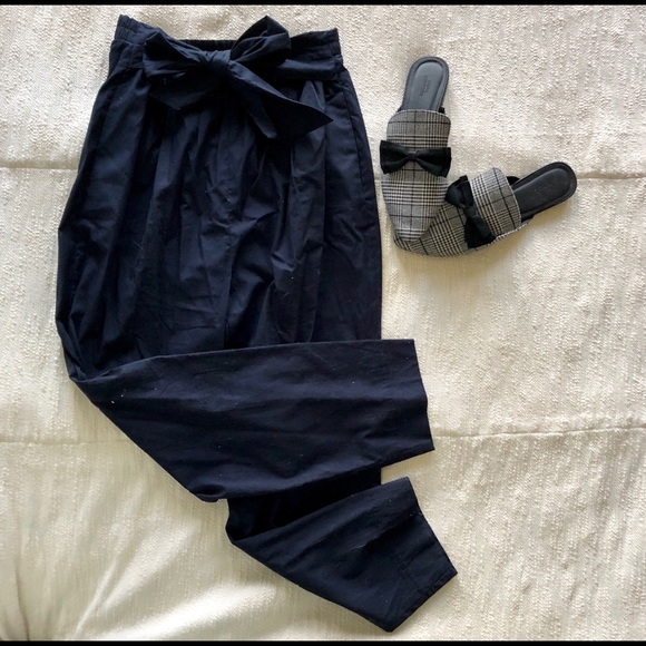 Zara Pants - ZARA Paperbag Pants LIKE NEW